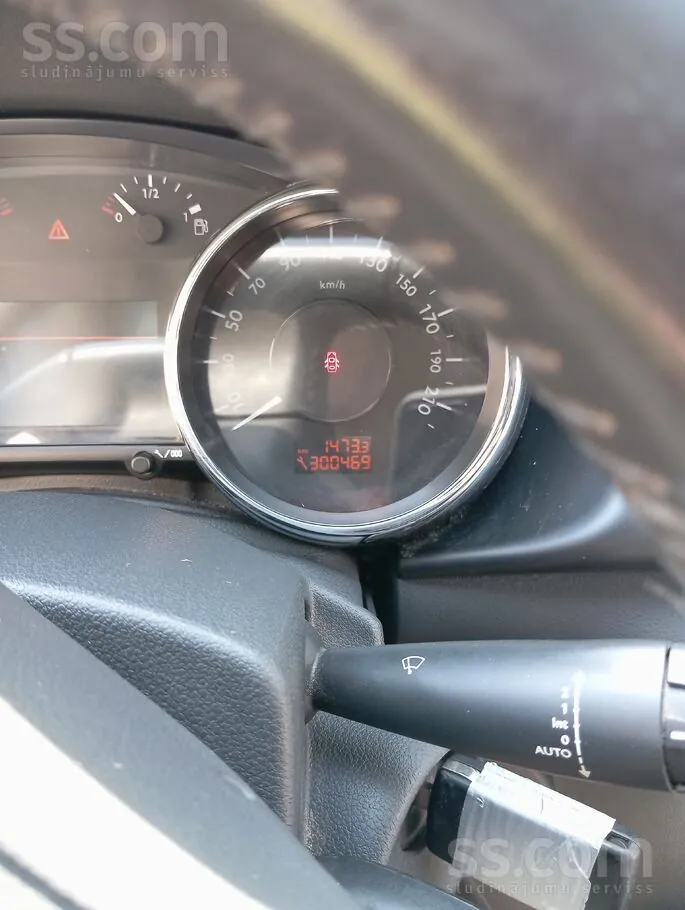 Peugeot 3008 2010 photo 3