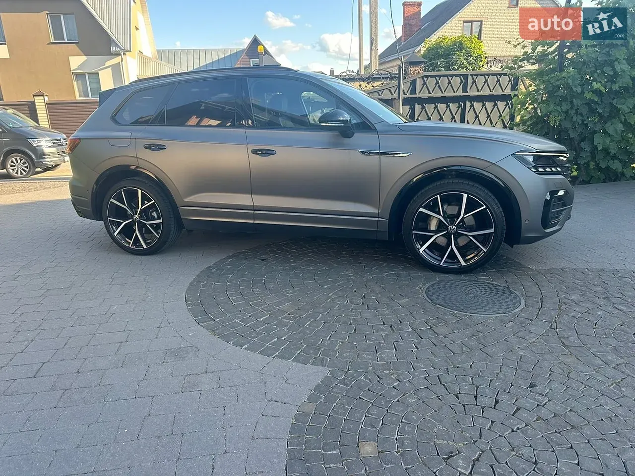 Volkswagen Touareg 2023 photo 4