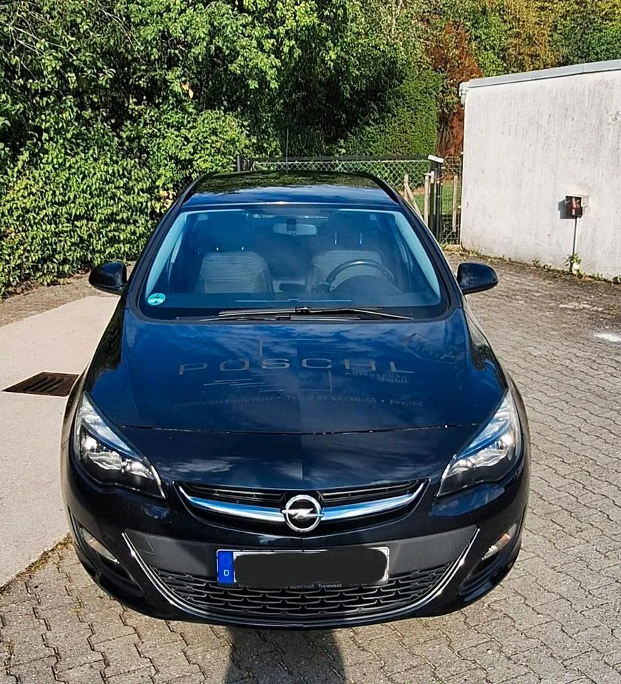 Opel Astra J