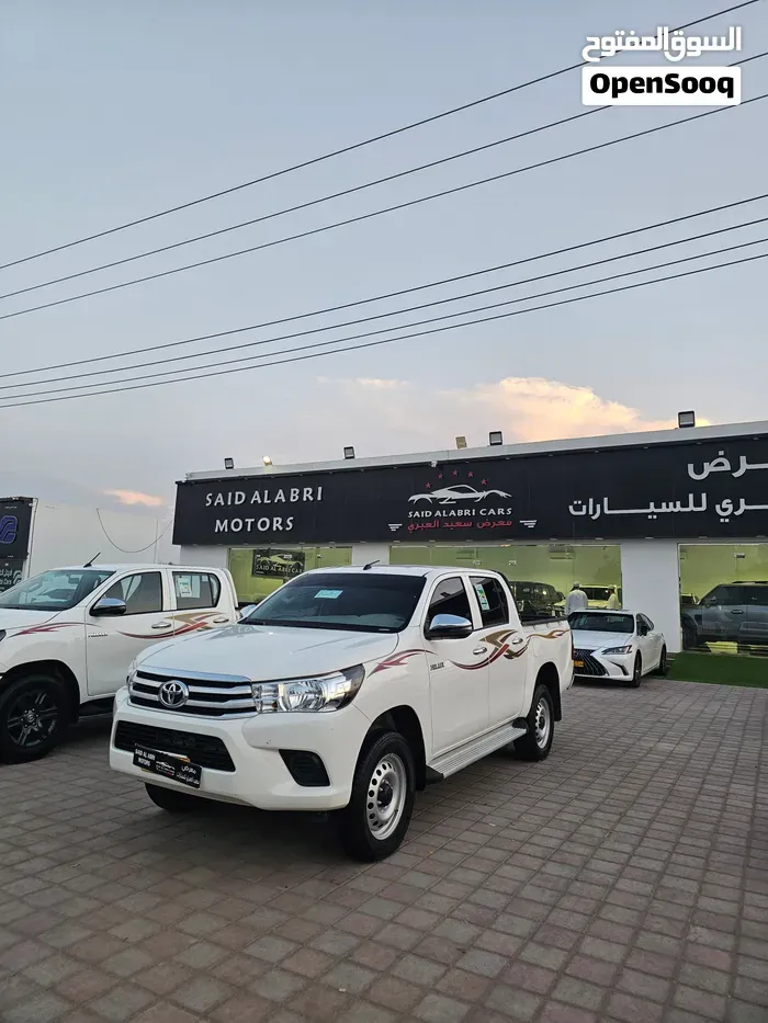 Toyota Hilux 2025 photo 4