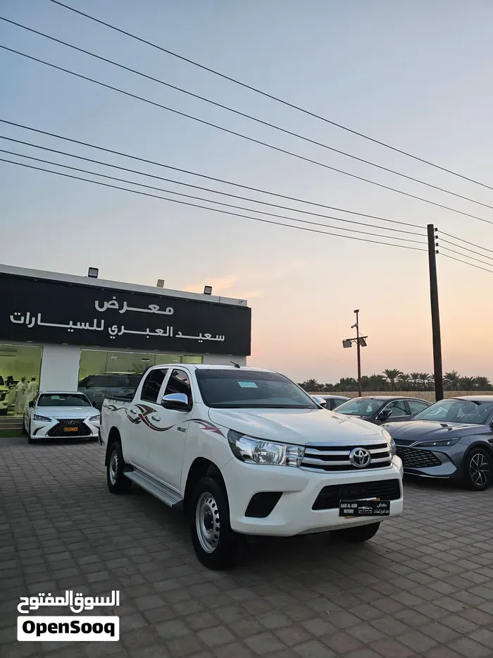 Toyota Hilux 2025 photo 3