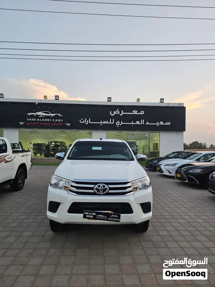Toyota Hilux 2025 photo 2
