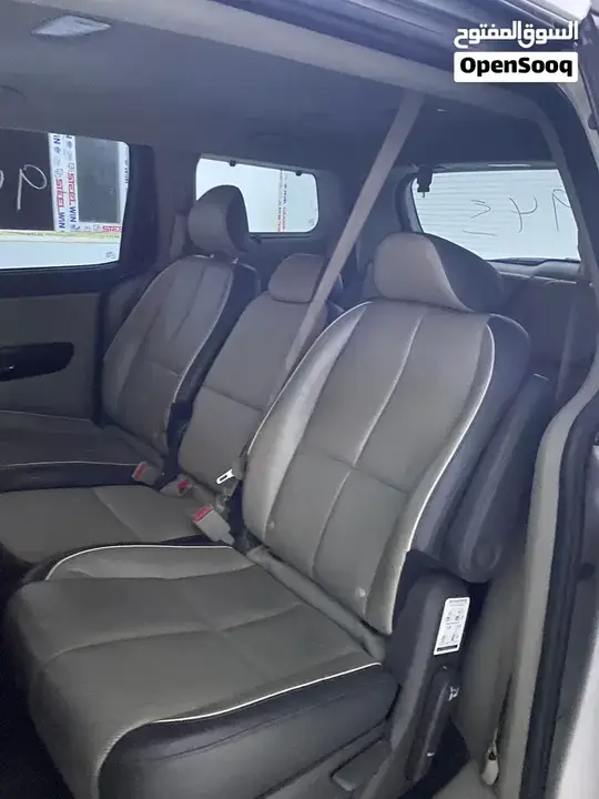 Kia Sedona 2014 photo 4