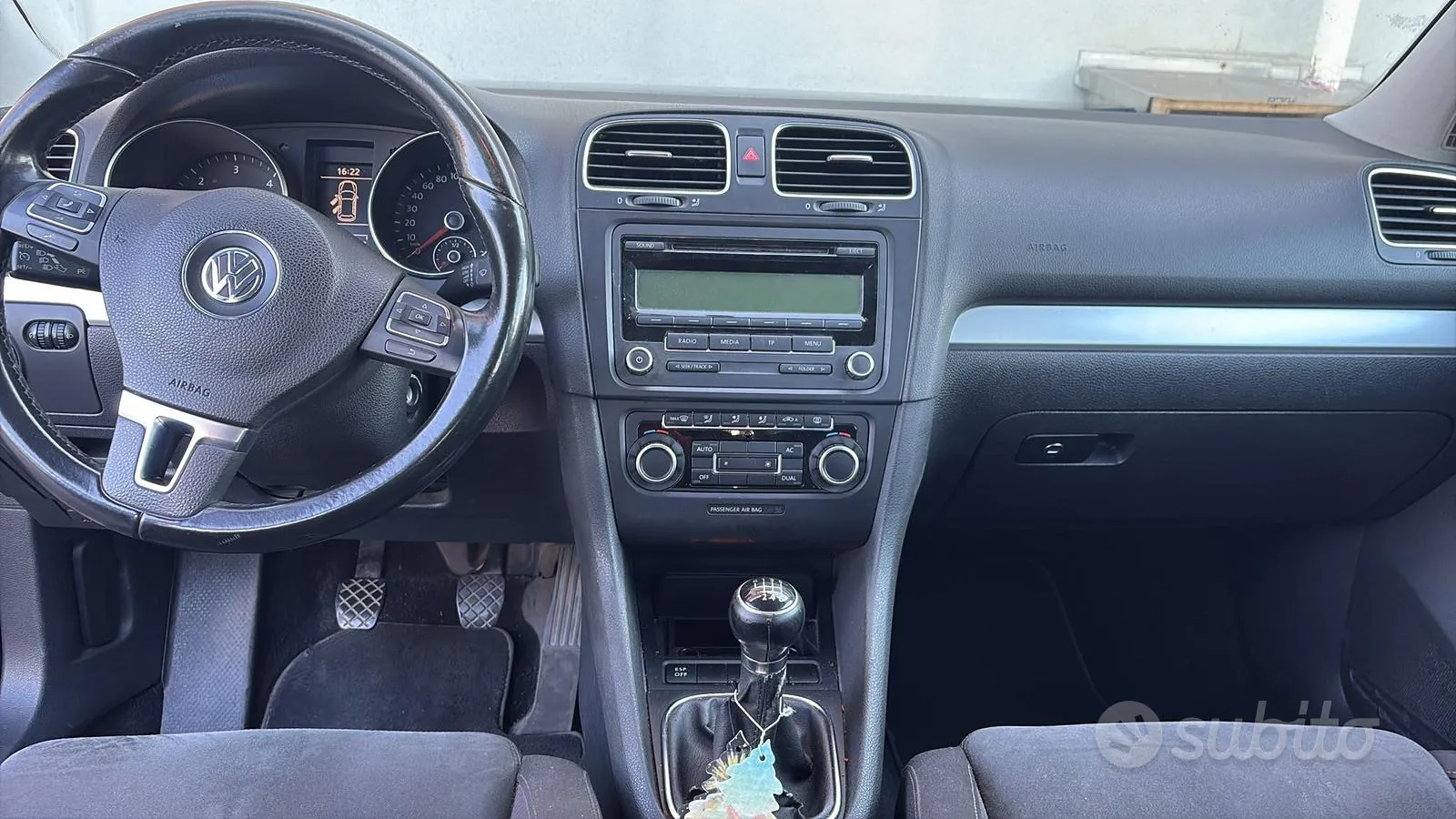 Volkswagen Golf 2009 photo 5