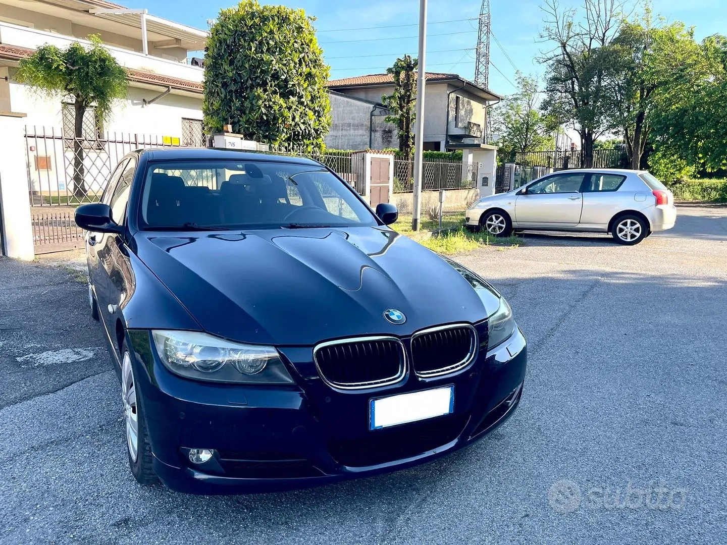 BMW 320D 2009 photo 2