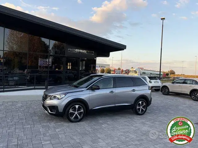 Peugeot 5008 2018 photo 4