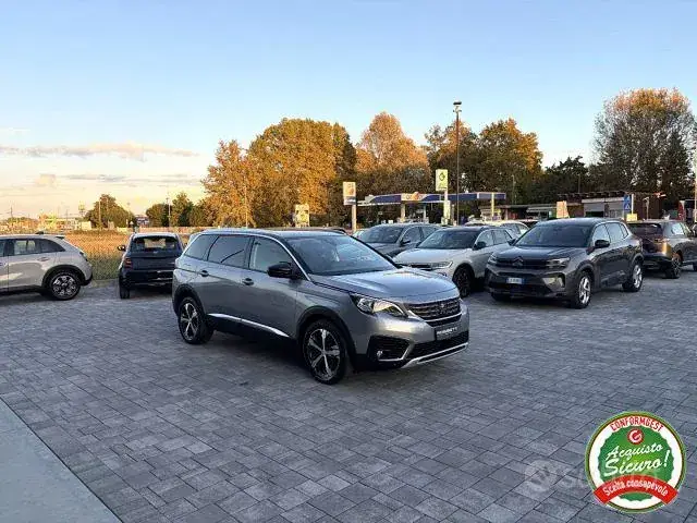 Peugeot 5008 2018 photo 5