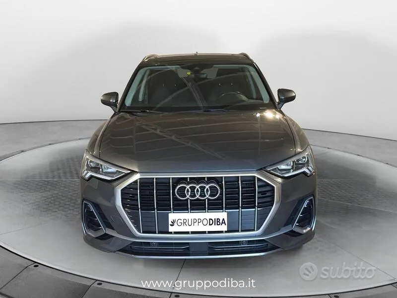 Audi Q3 2022 photo 2