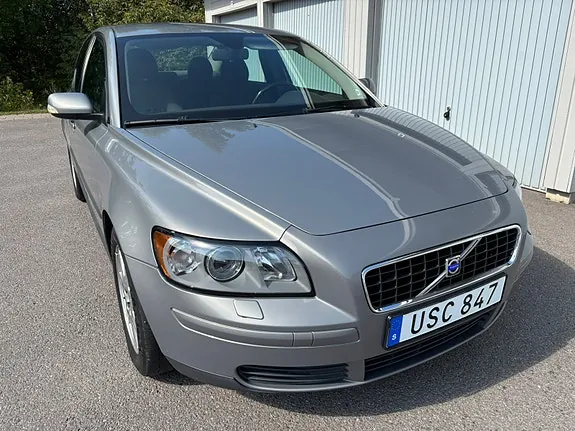 Volvo S40 2004 photo 2