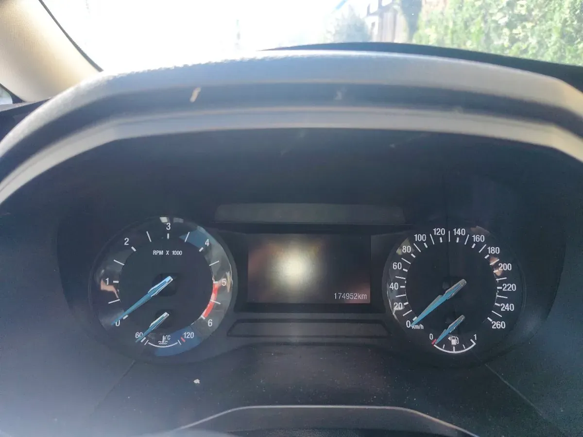 Ford Galaxy 2017 photo 3