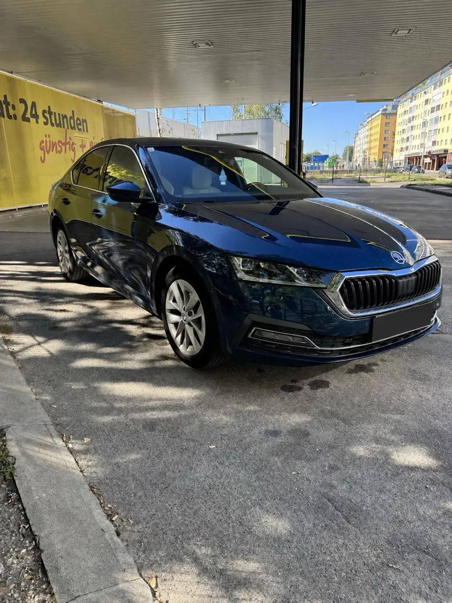 Skoda Octavia 2021 photo 3