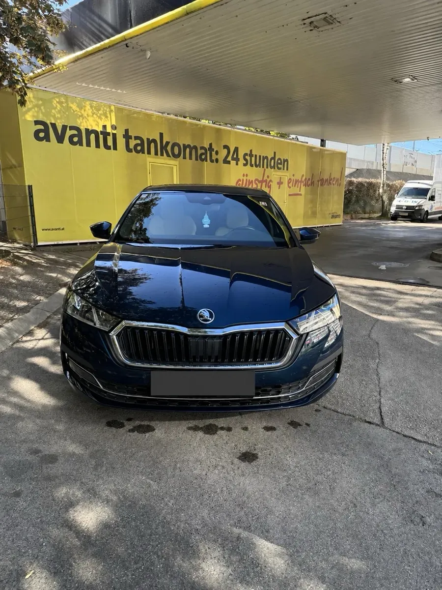 Skoda Octavia 2021 photo 2