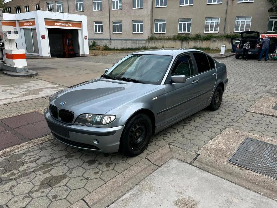 BMW 318I E46