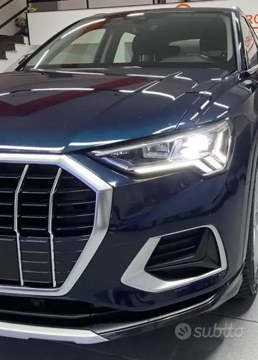 Audi Q3 2019 photo 2
