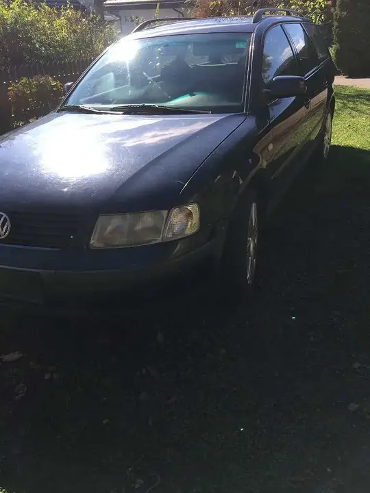 Volkswagen Passat Variant 2000 photo 2