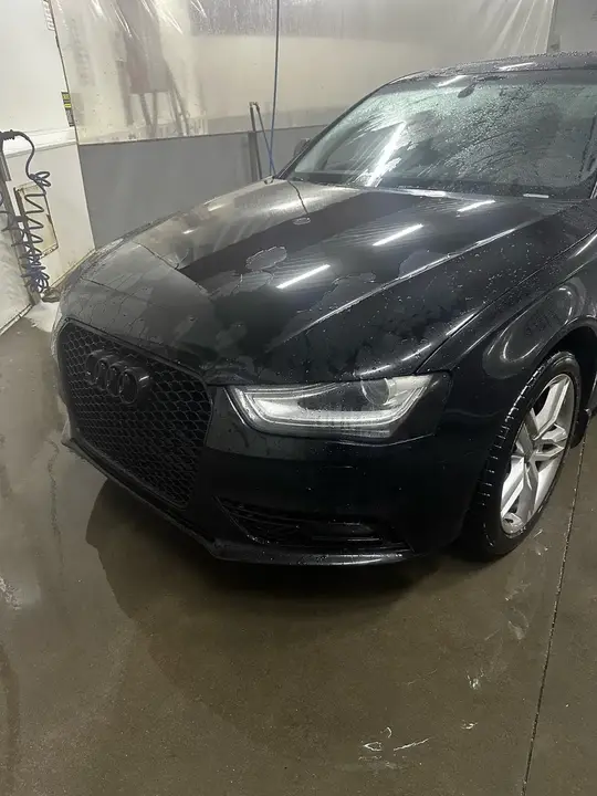 Audi A4 2013 photo 2