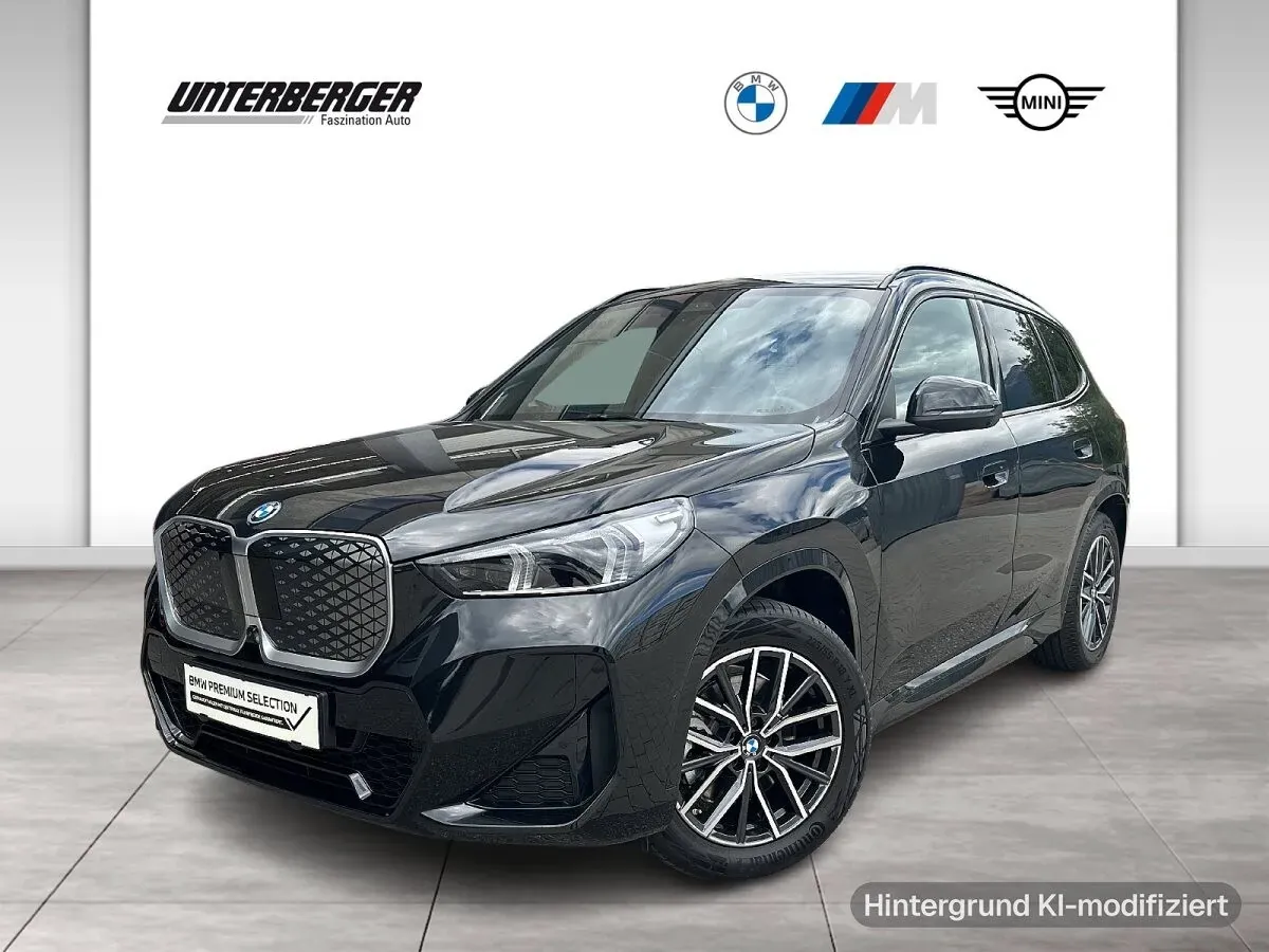 BMW Ix1