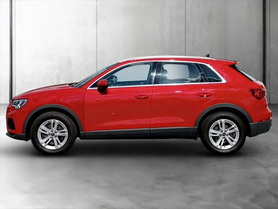 Audi Q3 2022 photo 5