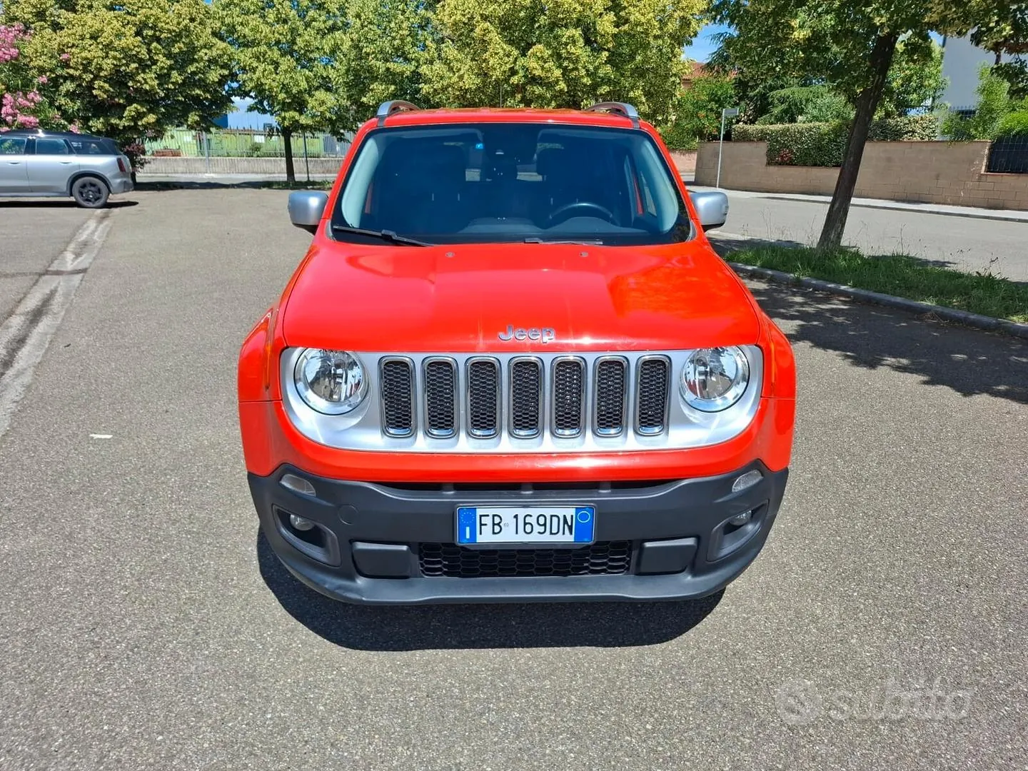 Jeep Renegade 2015 photo 2