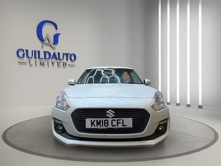Suzuki Swift 2018 photo 2