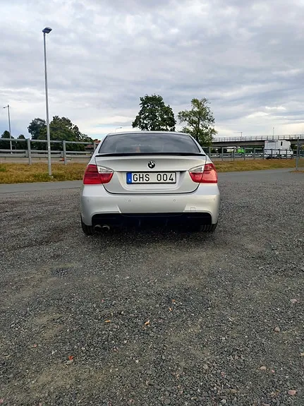 BMW 325I 2008 photo 4