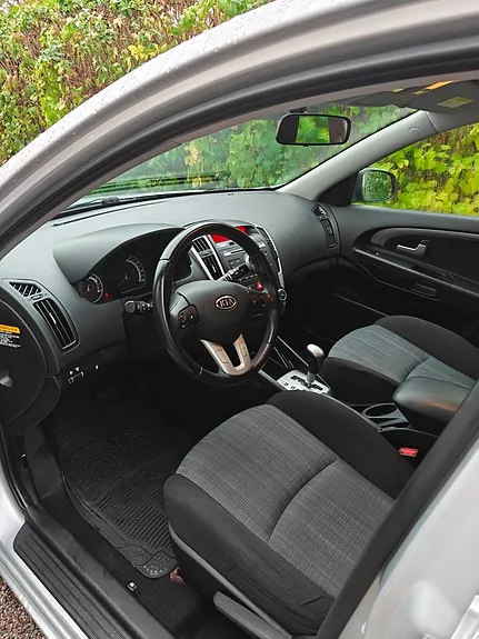 Kia Ceed 2010 photo 5