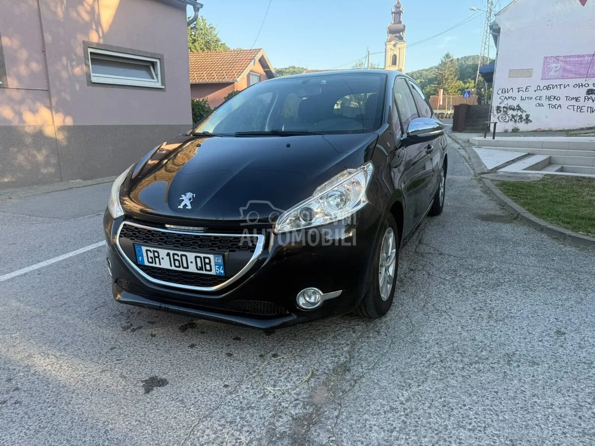 Peugeot 208