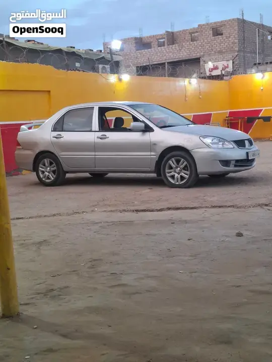 Mitsubishi Lancer 2010 photo 2