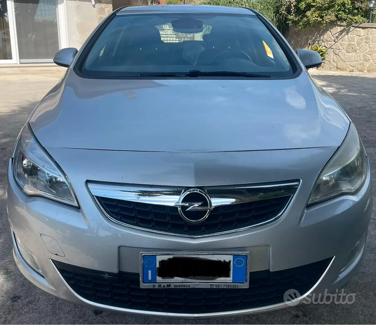 Opel Astra 2012 photo 2