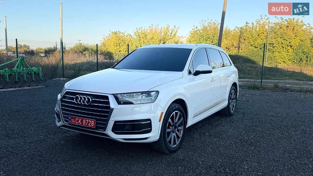 Audi Q7 2017 photo 2