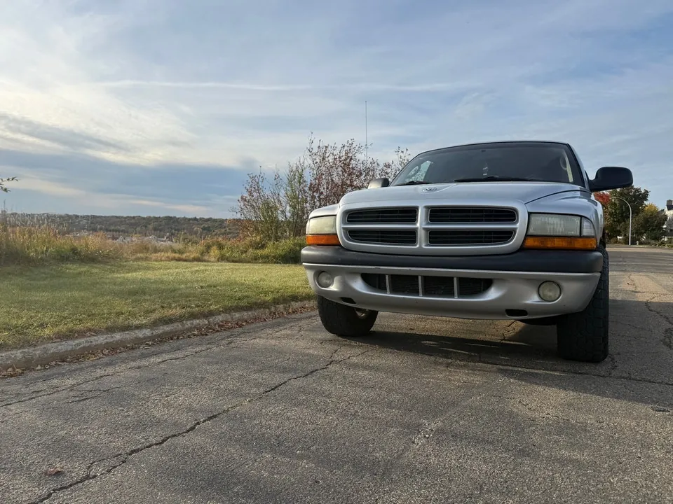Dodge Dakota 2001 photo 2