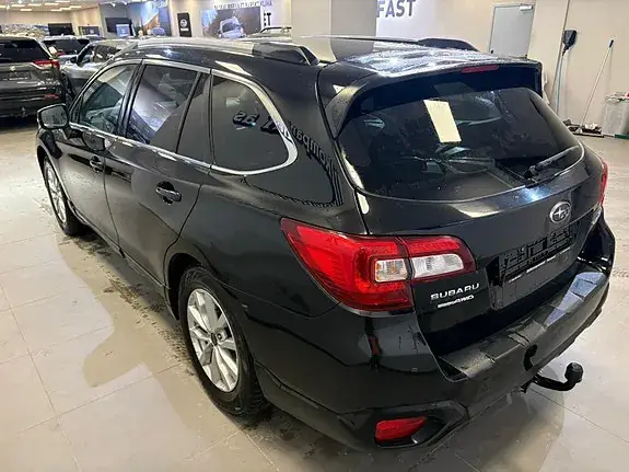 Subaru Outback 2018 photo 3