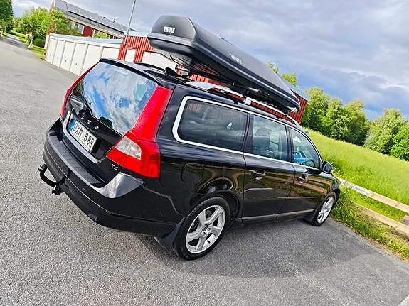 Volvo V70 2011 photo 3