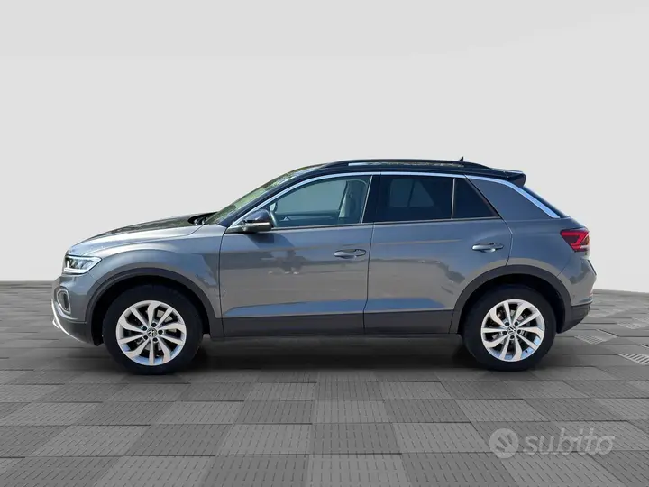 Volkswagen T-Roc 2024 photo 2