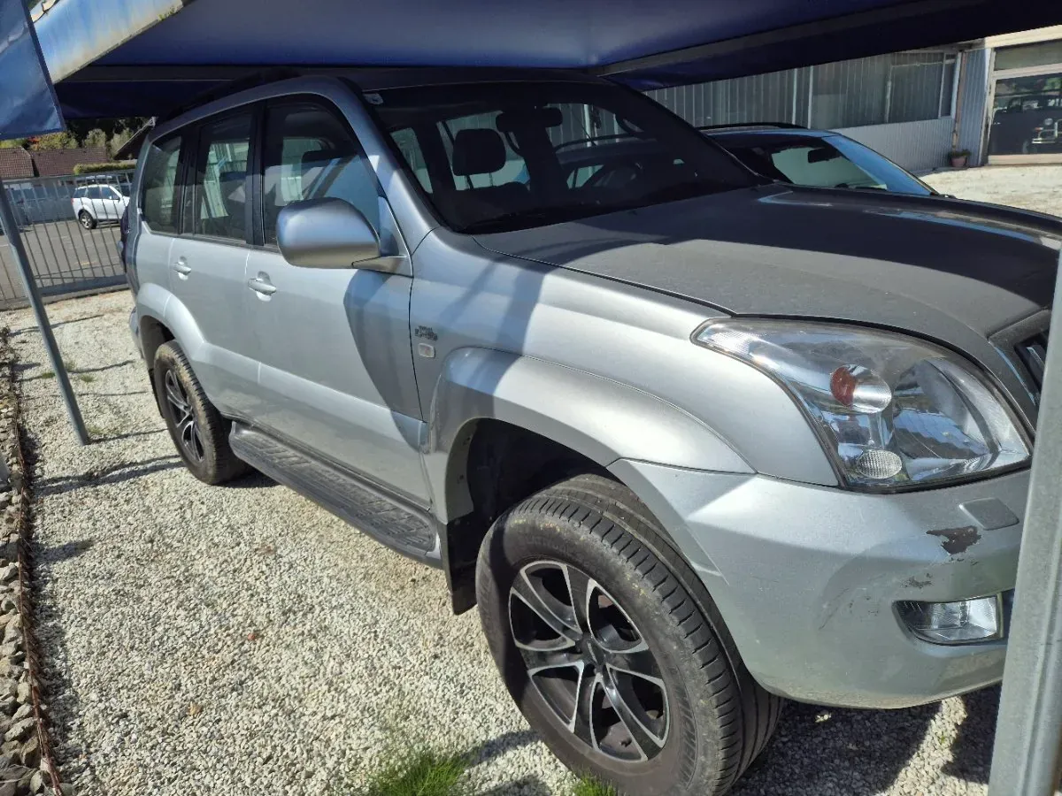 Toyota Land Cruiser 2007 photo 2
