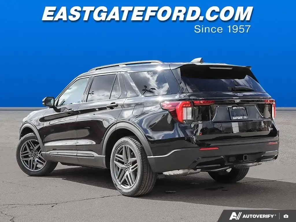 Ford Explorer 2026 photo 4