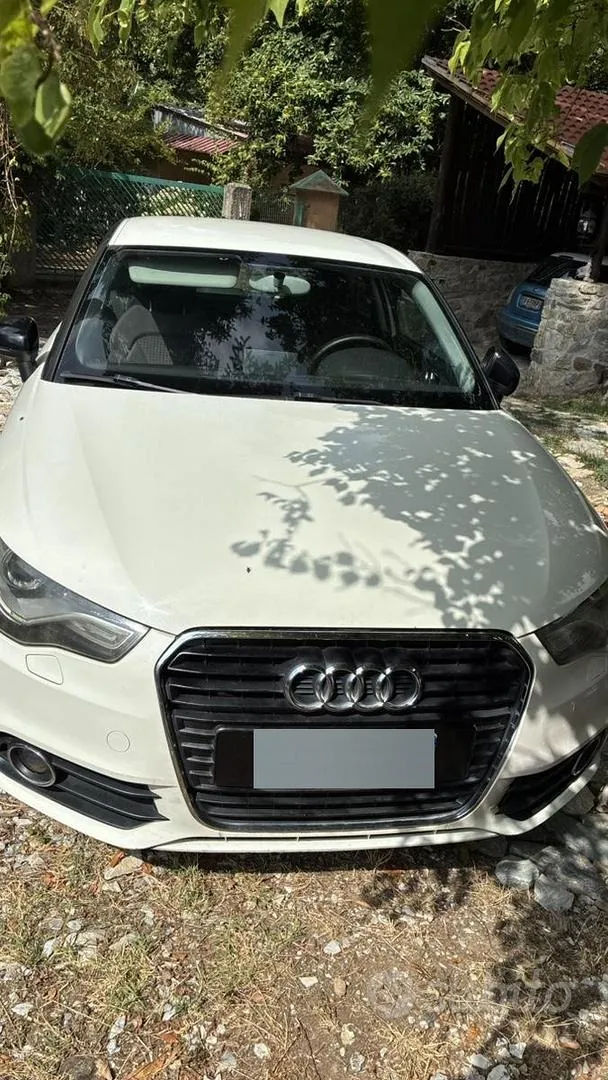 Audi A1 2010 photo 2