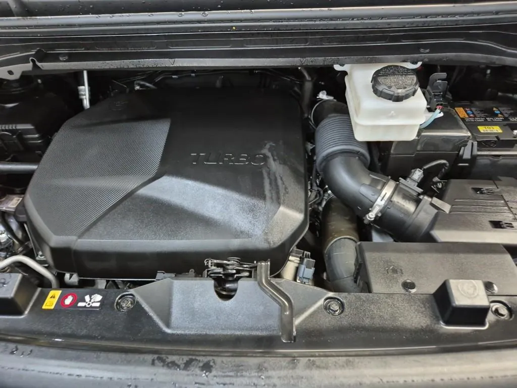 Hyundai Staria 2023 photo 5