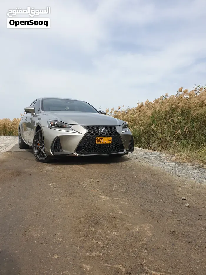 Lexus Is 350 2020 photo 5