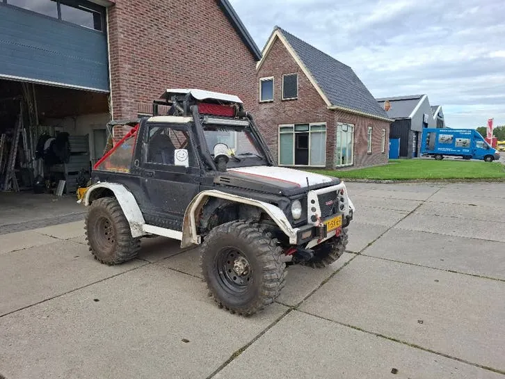 Suzuki Samurai
