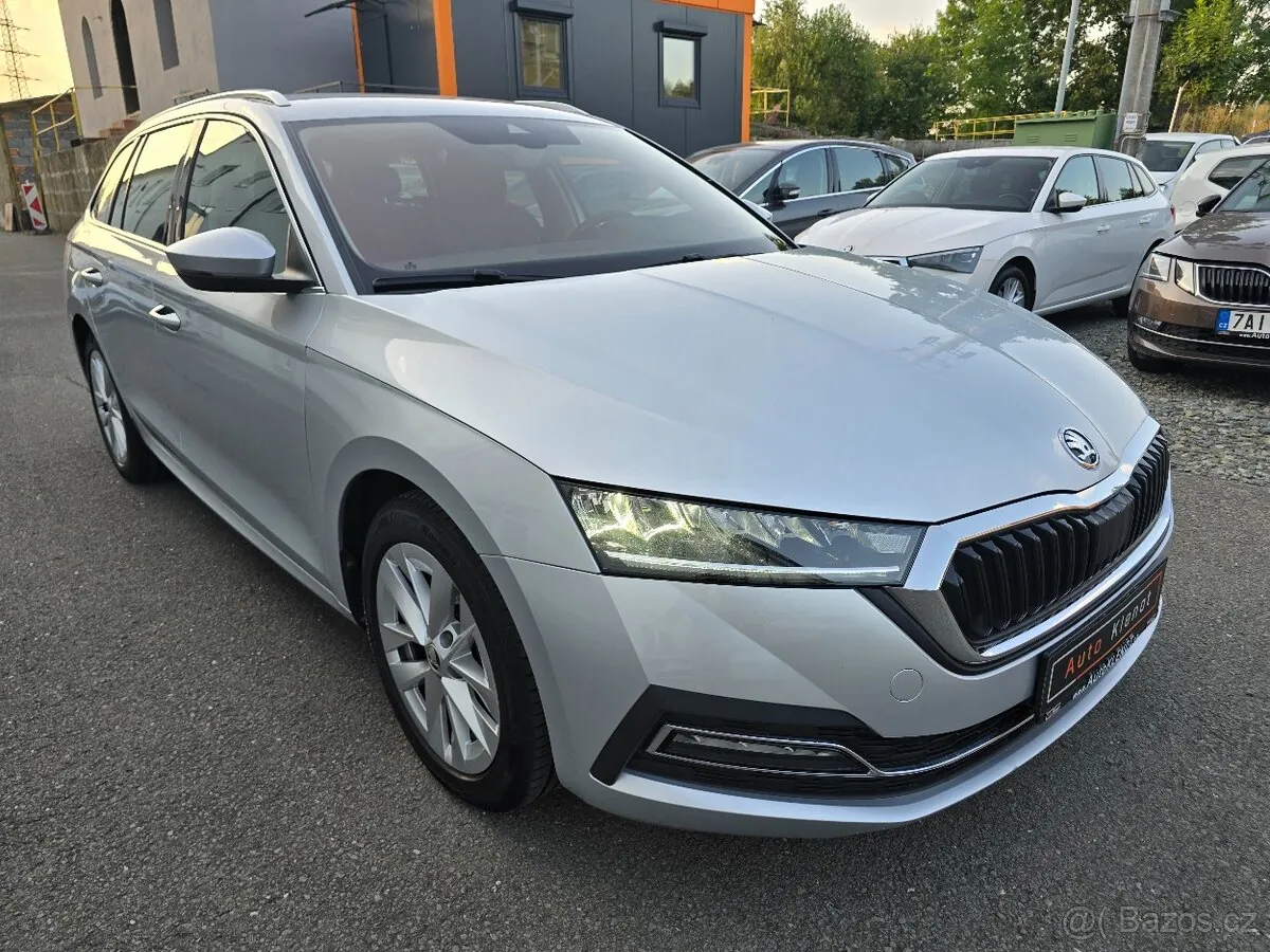 Skoda Octavia 2021 photo 2