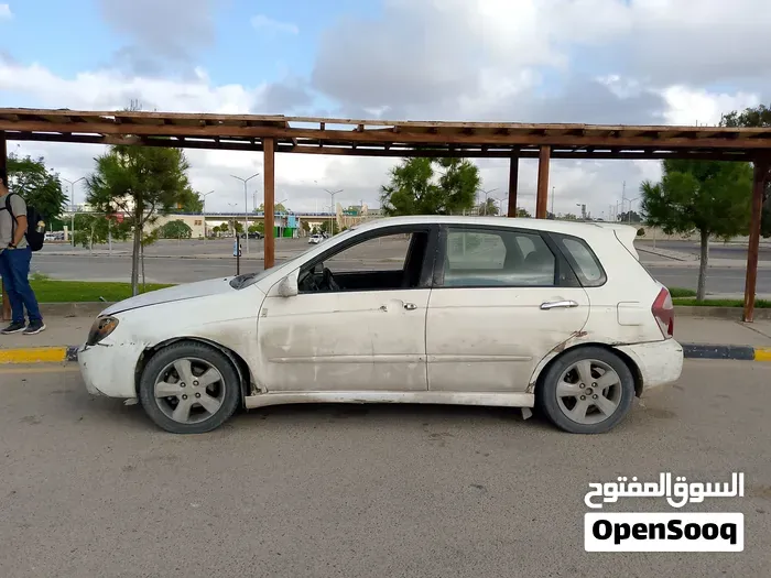 Kia Spectra 2005 photo 2