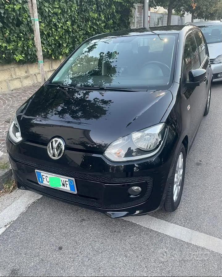 Volkswagen Up