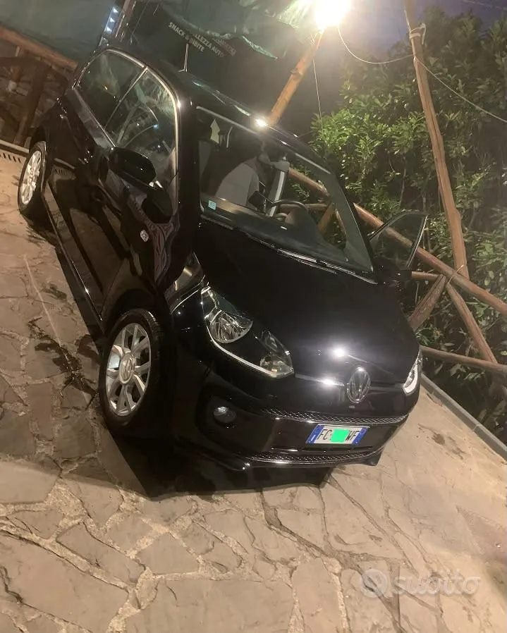 Volkswagen Up 2016 photo 4