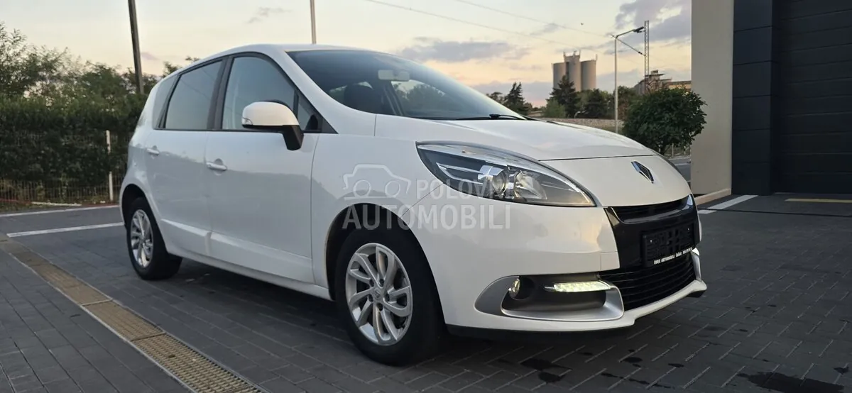 Renault Scenic 2013 photo 2