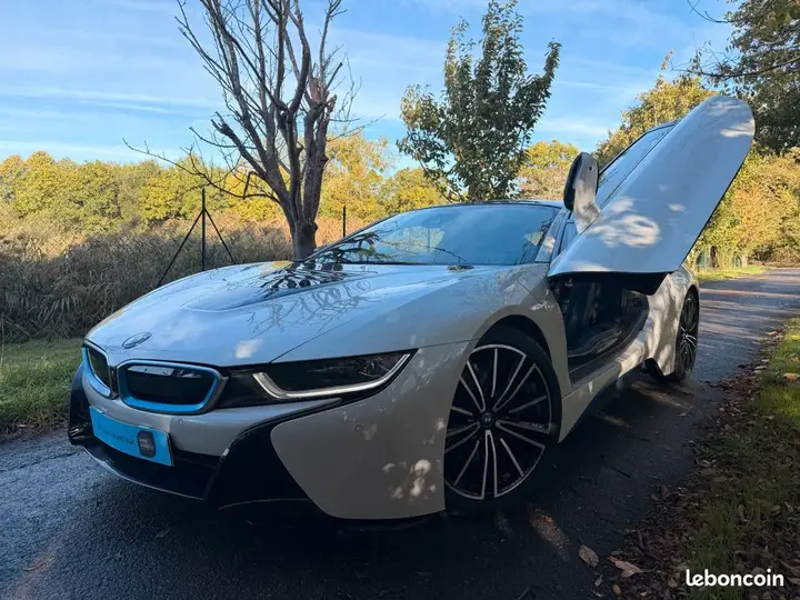 BMW I8
