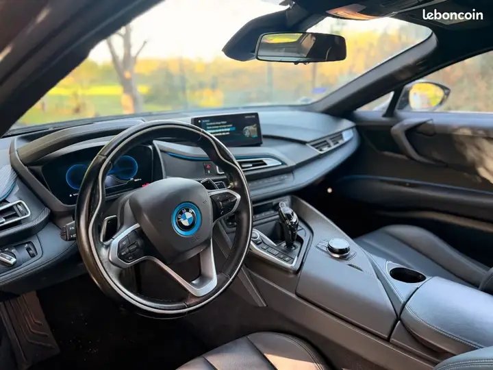 BMW I8 2019 photo 2