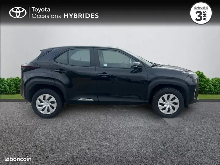 Toyota Yaris Cross 2025 photo 3