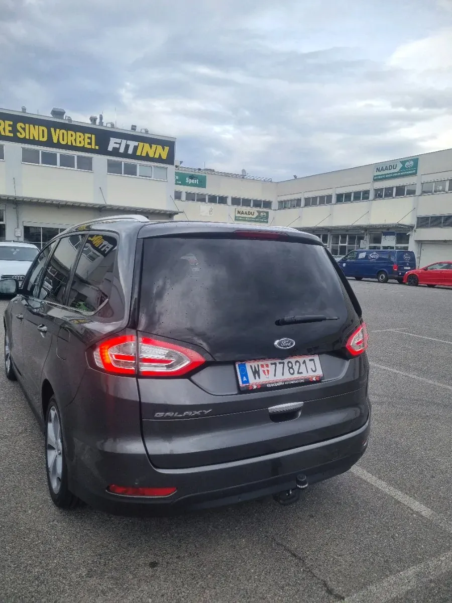 Ford Galaxy 2018 photo 2