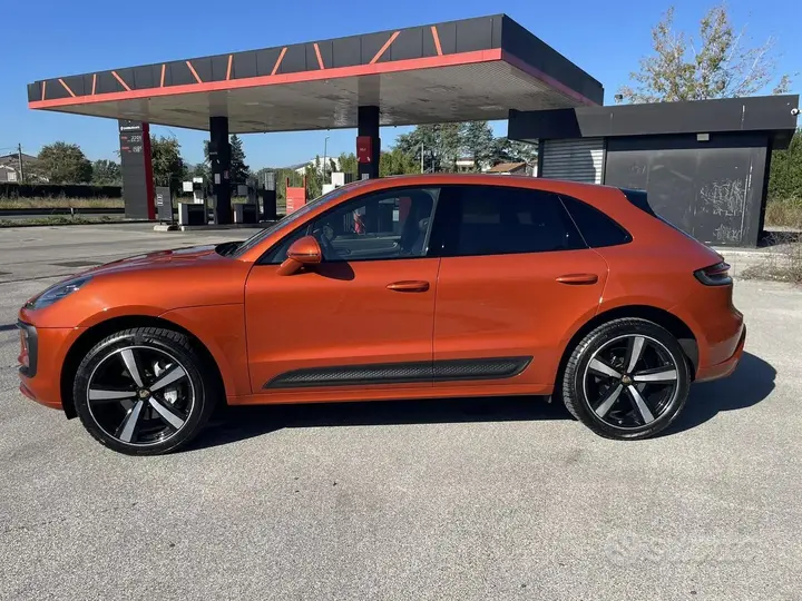 Porsche Macan 2022 photo 2